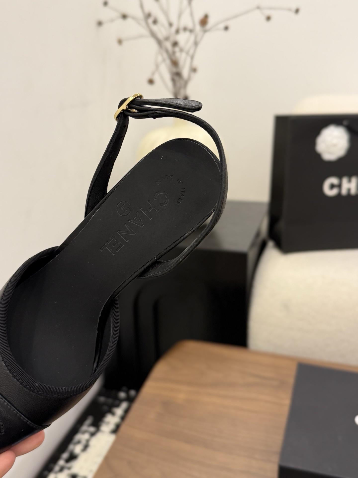 Women's high heels